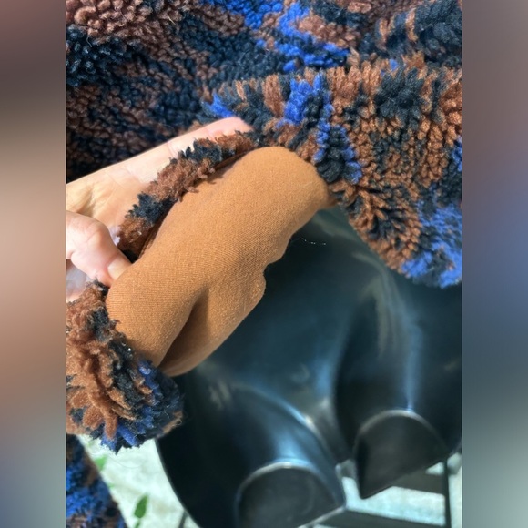 lululemon athletica Blue and Brown Fleece Hoodie - Picture 2 of 9